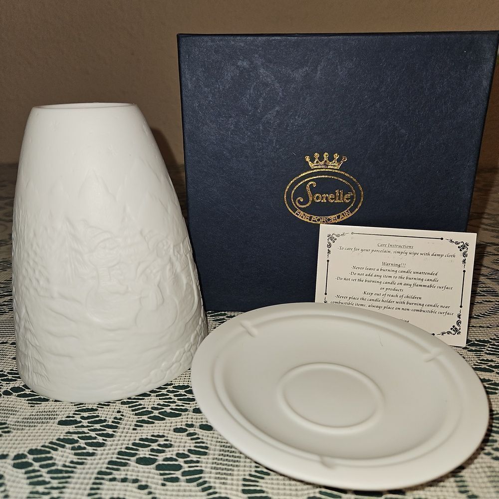 Sorelle Fine Porcelain Votive Tea Light Candle Holder with a Christmas Scene